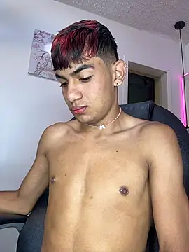 Snapshot of cherub_ chatting on 01/10/26, 09:55 cherub online show from 01/10/26, 09:55