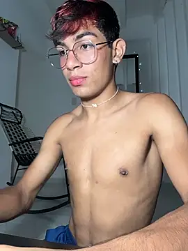 Snapshot of cherub_ chatting on 02/13/26, 09:11 cherub online show from 02/13/26, 09:11