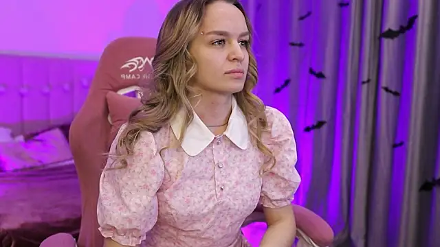 Snapshot of KathyRossi chatting on 10/22/25, 06:57 KathyRossi online show from 10/22/25, 06:57