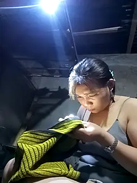 Snapshot of cogaisexy chatting on 11/10/25, 01:32 cogaisexy online show from 11/10/25, 01:32