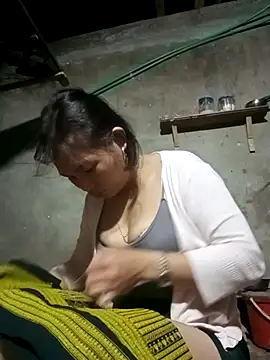 Snapshot of cogaisexy chatting on 11/20/25, 02:06 cogaisexy online show from 11/20/25, 02:06