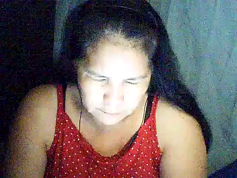 Snapshot of milagrose_rose chatting on 06/11/26, 08:40 milagrose rose online show from 06/11/26, 08:40