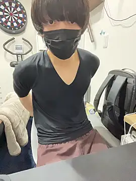 Snapshot of mikan_kun_st chatting on 12/22/25, 11:40 mikan kun st online show from 12/22/25, 11:40