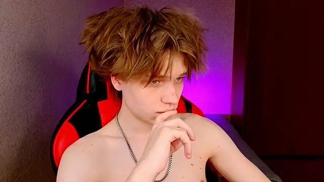 Snapshot of jeffreyue chatting on 10/02/25, 01:18 jeffreyue online show from 10/02/25, 01:18