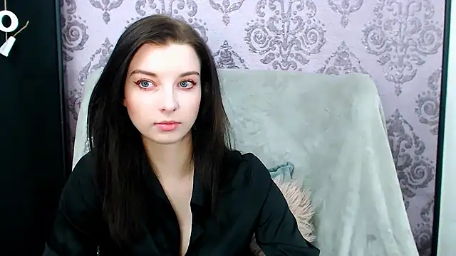 DominantLuna online show from 02/02/26, 08:18