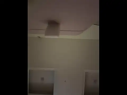 xiaowan x online show from 12/22/25, 08:11