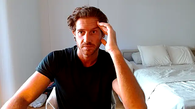 Snapshot of Italoalpha chatting on 10/24/25, 09:28 Italoalpha online show from 10/24/25, 09:28