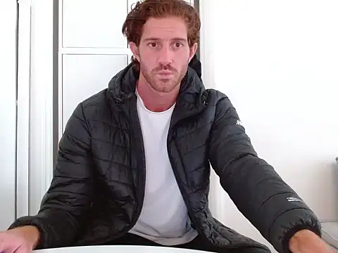 Snapshot of Italoalpha chatting on 10/29/25, 09:33 Italoalpha online show from 10/29/25, 09:33