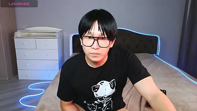 Snapshot of KaiChicken chatting on 02/04/26, 10:10 KaiChicken online show from 02/04/26, 10:10