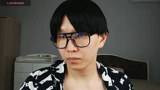 Snapshot of KaiChicken chatting on 02/27/26, 04:18 KaiChicken online show from 02/27/26, 04:18