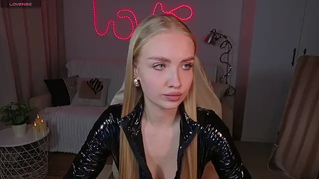 TessaGrays online show from 02/23/26, 05:43