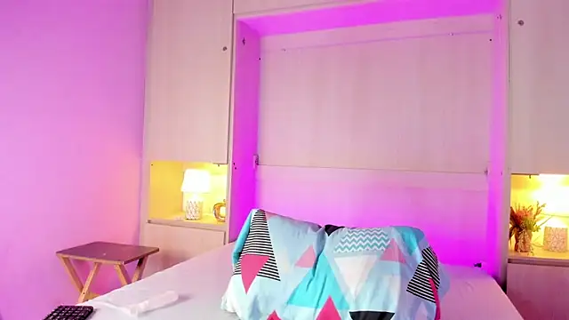 ChloeWiillow online show from 11/06/25, 12:50