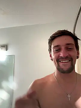 Amatueranon online show from 10/05/25, 01:59