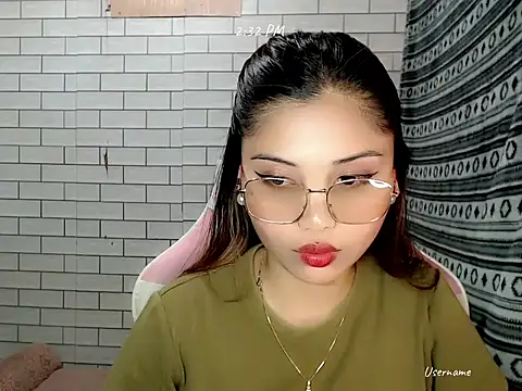 pinay old lover online show from 11/10/25, 06:34