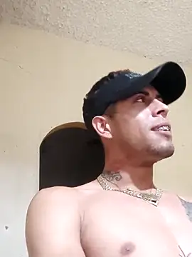 Snapshot of Alixkil chatting on 10/01/25, 11:22 Alixkil online show from 10/01/25, 11:22