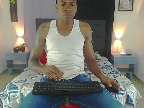 Snapshot of Stanley_Black chatting on 10/14/25, 03:02 Stanley Black online show from 10/14/25, 03:02
