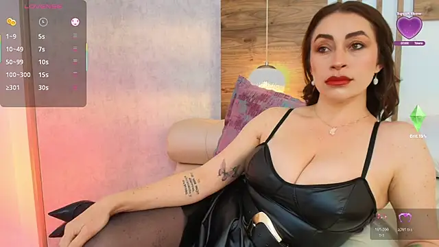 LucianaWainN online show from 03/25/26, 01:06