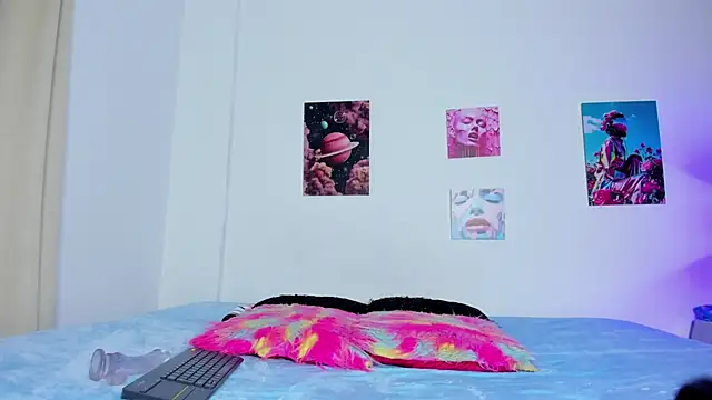 Snapshot of debbie_hans chatting on 10/28/25, 11:14 debbie hans online show from 10/28/25, 11:14