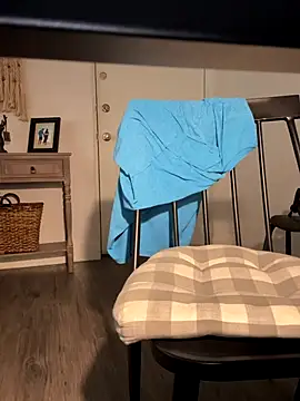 Snapshot of Beefkakey82 chatting on 10/29/25, 12:29 Beefkakey82 online show from 10/29/25, 12:29