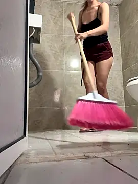 Snapshot of camila_knight chatting on 12/13/25, 10:15 camila knight online show from 12/13/25, 10:15