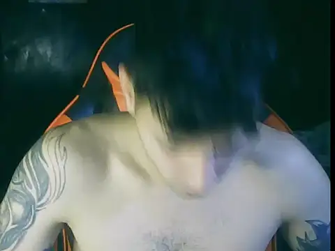 Snapshot of alessandro290 chatting on 12/14/25, 07:29 alessandro290 online show from 12/14/25, 07:29