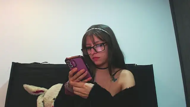 Snapshot of stiven_1_ chatting on 11/06/25, 11:04 stiven 1 online show from 11/06/25, 11:04