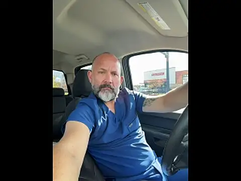 Snapshot of fuckadilf chatting on 11/10/25, 04:39 fuckadilf online show from 11/10/25, 04:39