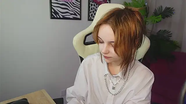 Staymonica online show from 01/12/26, 02:22