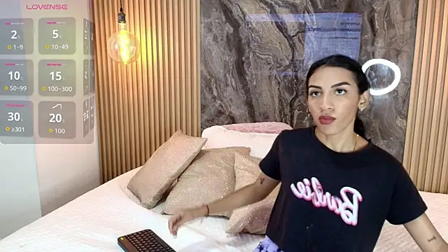 Snapshot of Samara_Smith04 chatting on 10/14/25, 08:09 Samara Smith04 online show from 10/14/25, 08:09