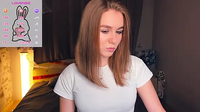 Snapshot of TienKnous chatting on 11/05/25, 08:09 TienKnous online show from 11/05/25, 08:09