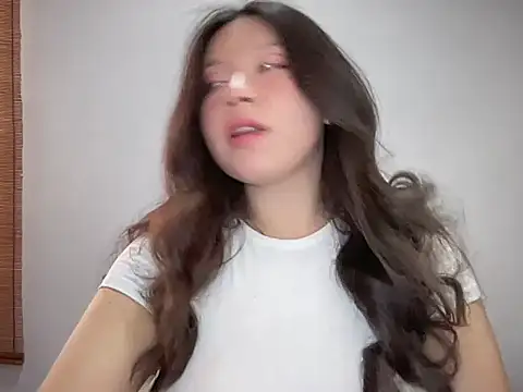 Snapshot of Rachel_James__ chatting on 11/30/25, 06:01 Rachel James online show from 11/30/25, 06:01