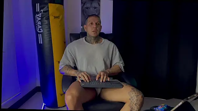 MAXIMO VEGA online show from 10/08/25, 10:29
