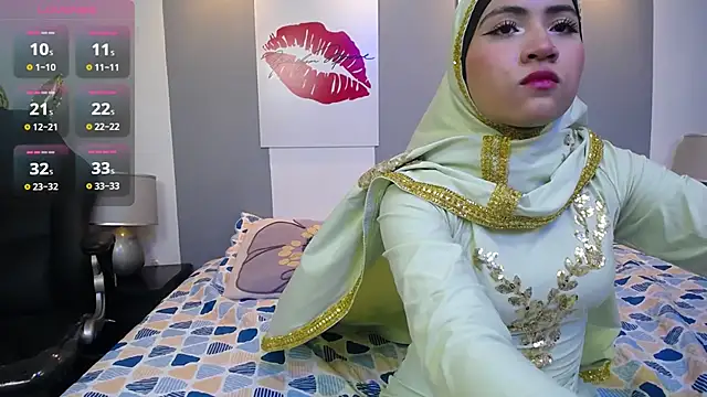 Neesha   online show from 10/23/25, 08:18