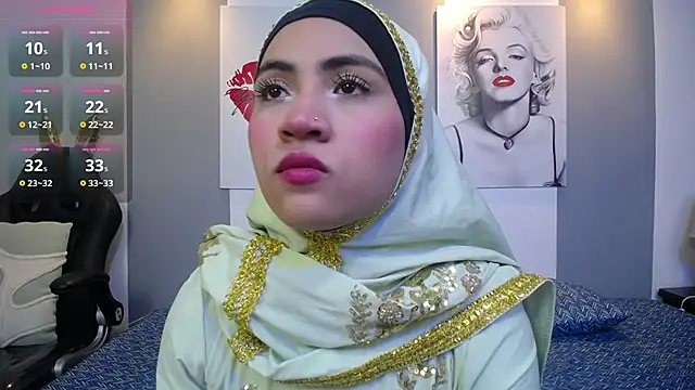 Neesha   online show from 11/17/25, 08:14