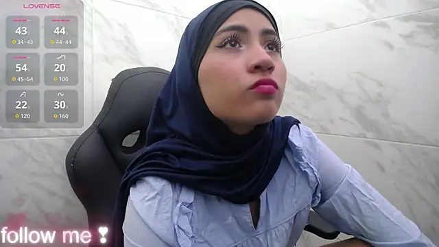 Neesha   online show from 11/26/25, 11:44