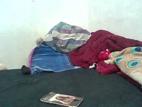 Snapshot of feetbooy chatting on 10/29/25, 07:59 feetbooy online show from 10/29/25, 07:59