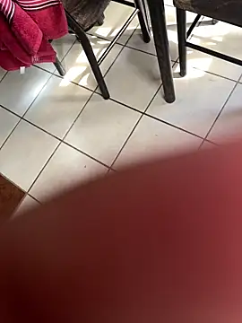 Snapshot of feetbooy chatting on 11/03/25, 07:48 feetbooy online show from 11/03/25, 07:48