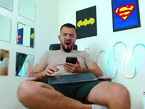 mathewv  online show from 11/26/25, 05:19