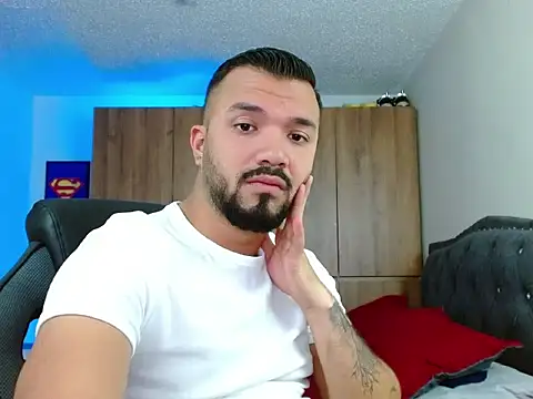 mathewv  online show from 11/29/25, 02:25