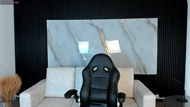 VenusCooper online show from 11/05/25, 07:47