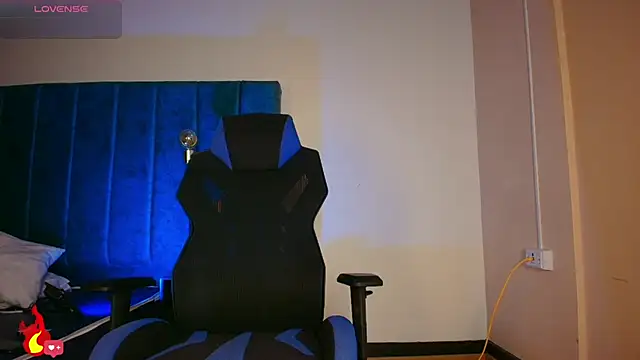 EthanConnor  online show from 10/17/25, 11:35