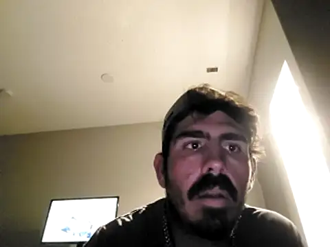 Snapshot of hoociedaddy24 chatting on 12/14/25, 12:32 hoociedaddy24 online show from 12/14/25, 12:32