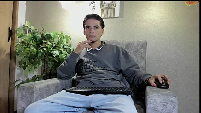 Axelwiliams online show from 12/03/25, 06:43