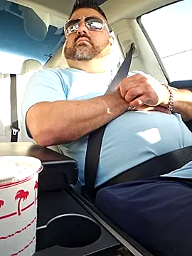 Roddog18 online show from 12/17/25, 10:49