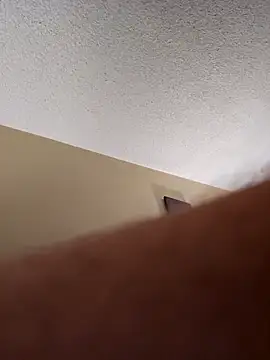 Roddog18 online show from 02/15/26, 07:51