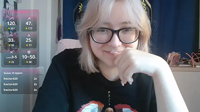 LolaWEI online show from 10/22/25, 07:19