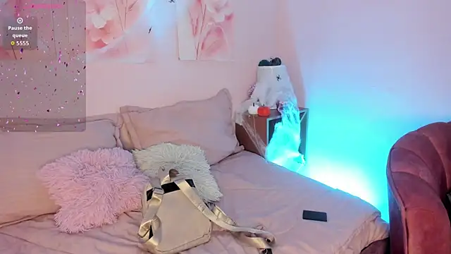 Nikolbrice online show from 10/24/25, 06:59