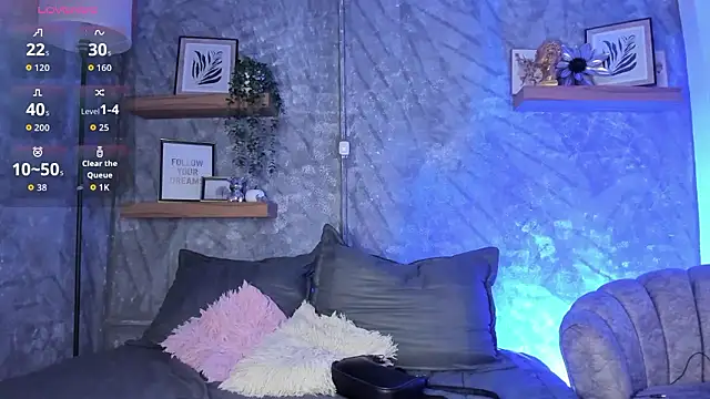 Snapshot of Nikolbrice chatting on 01/17/26, 07:06 Nikolbrice online show from 01/17/26, 07:06