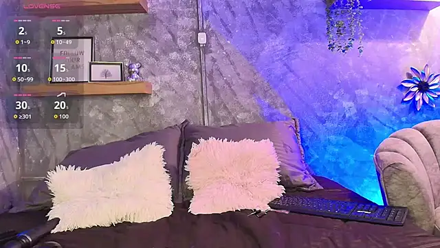 Snapshot of Nikolbrice chatting on 01/31/26, 07:11 Nikolbrice online show from 01/31/26, 07:11