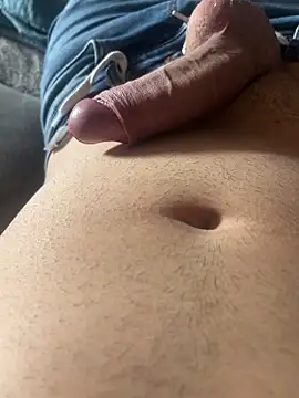 tompet2122 online show from 04/19/26, 01:54